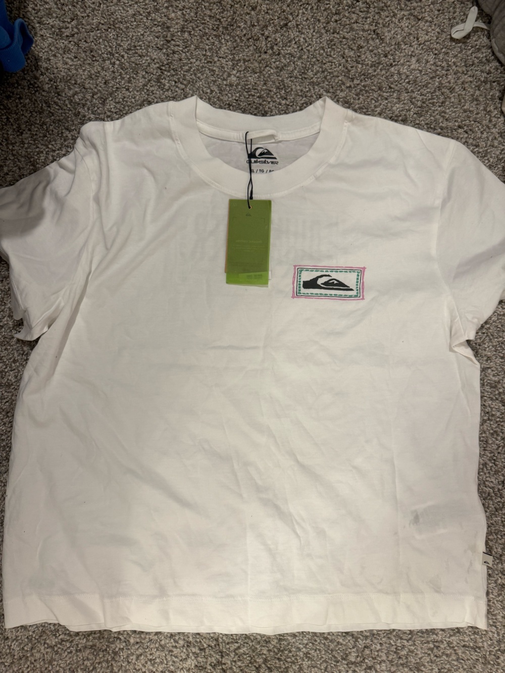 Quiksilver White Short-Sleeve Tee with Green Logo Patch and Pink Trim